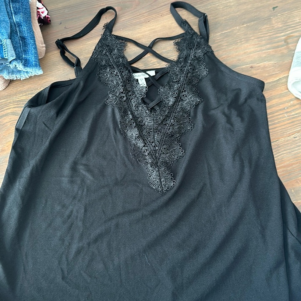 Lack NWT lace cami tank
